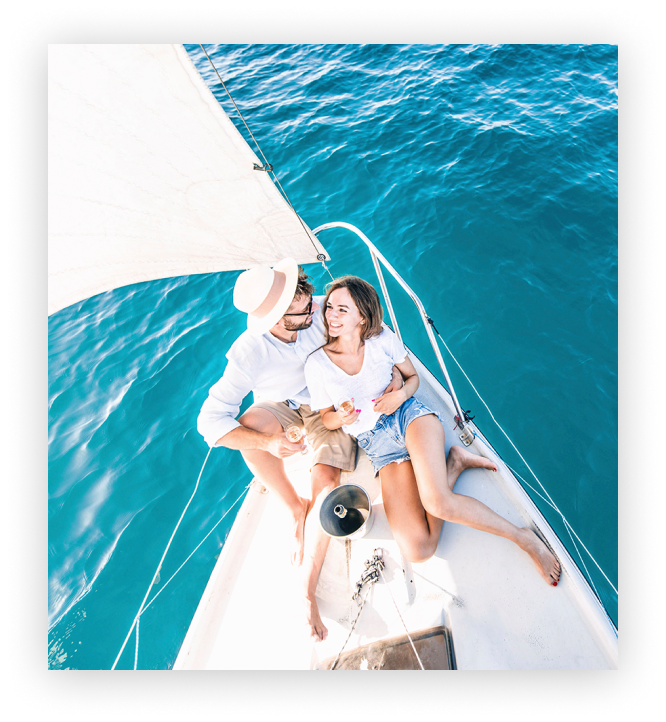 Beautiful couple on a speedboat in Aruba's Preciouys Sea